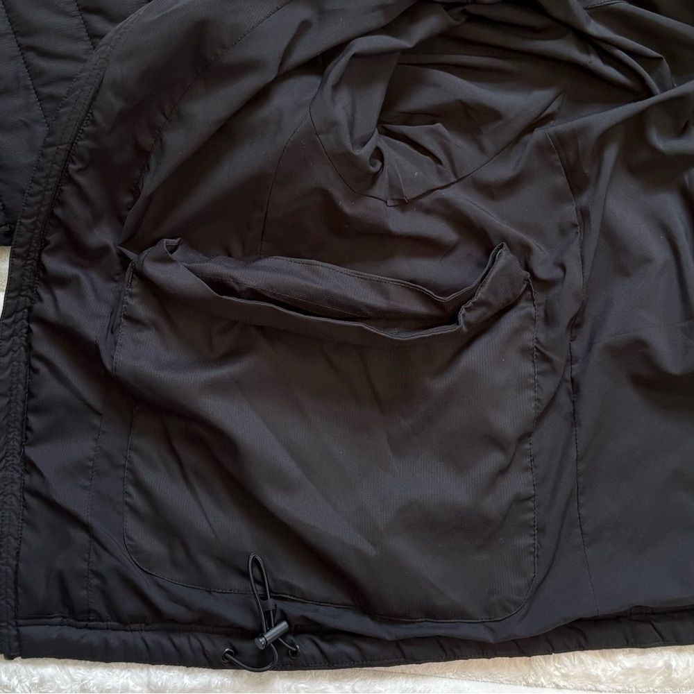 Girlfriend Collective Packable Puffer Jacket Hooded Black Womens Medium - Picture 10 of 10
